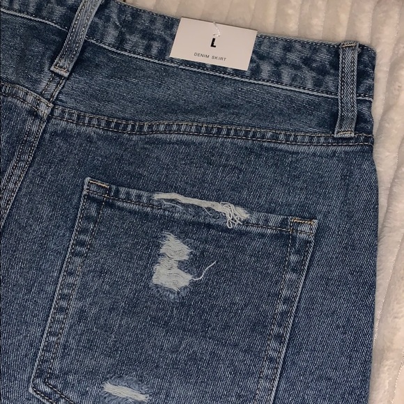 NWT: Denim skirt Fashion nova - Picture 10 of 11
